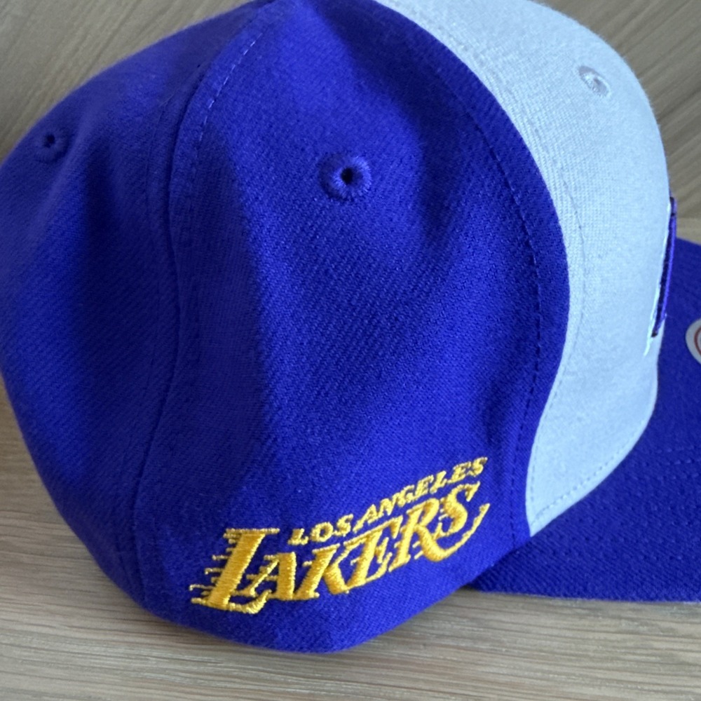 LOS ANGELES LAKERS‎ MITCHELL & NESS 2-TONE LIBERTY FIT OSFM SNAPBACK HAT/CAP NWT - Picture 3 of 8